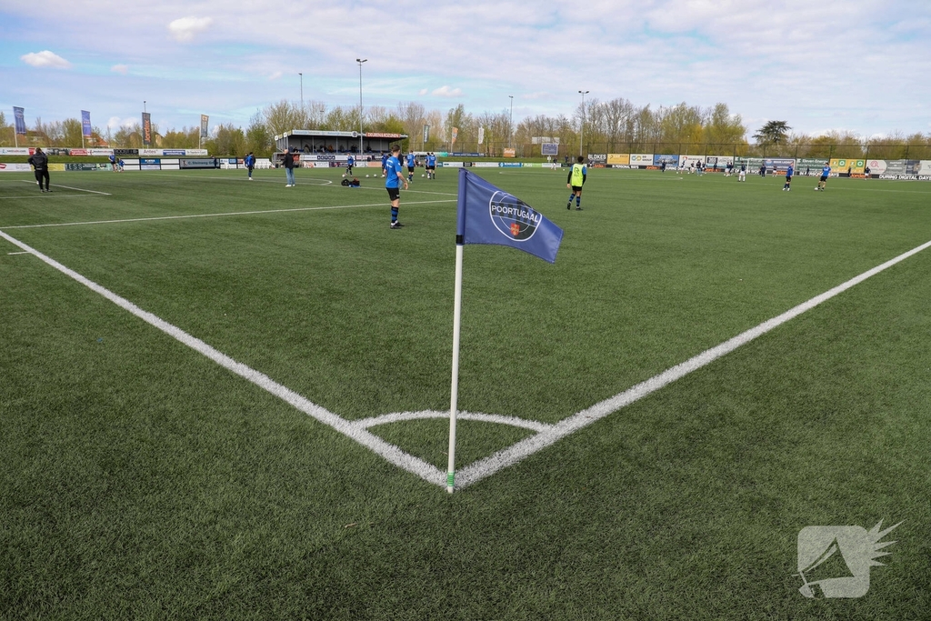 Poortugaal bereikt halve finale na zege op Forum Sport