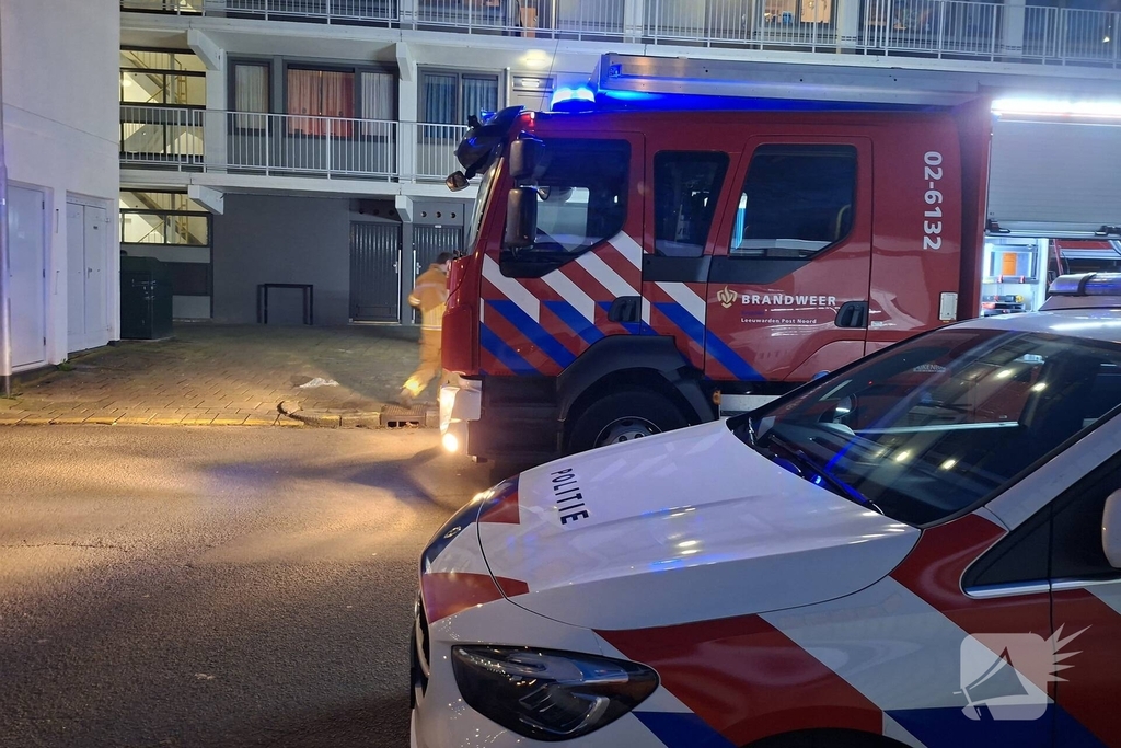 Omstanders melden woningbrand door afgaande rookmelder