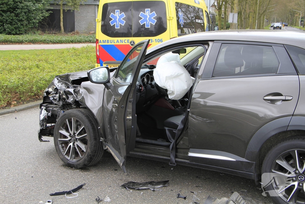 Ongeval met meerdere gewonden bij kruising