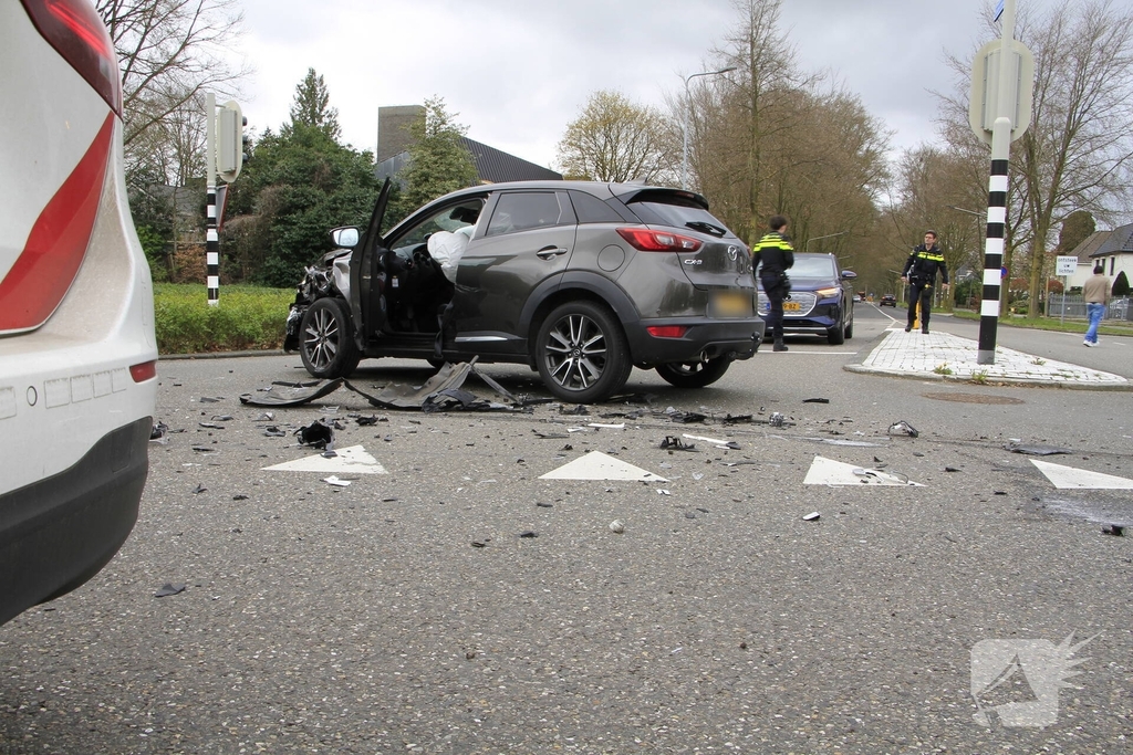 Ongeval met meerdere gewonden bij kruising