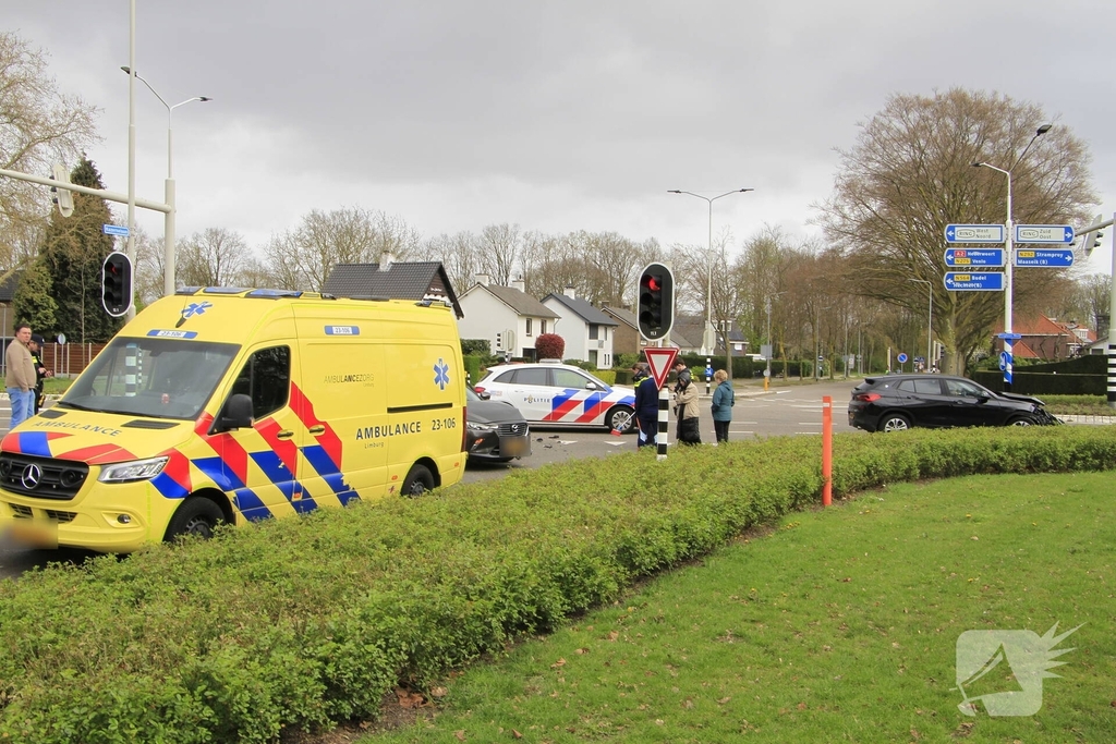Ongeval met meerdere gewonden bij kruising