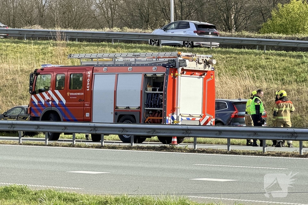Aanrijding leidt tot afsluiting van de weg