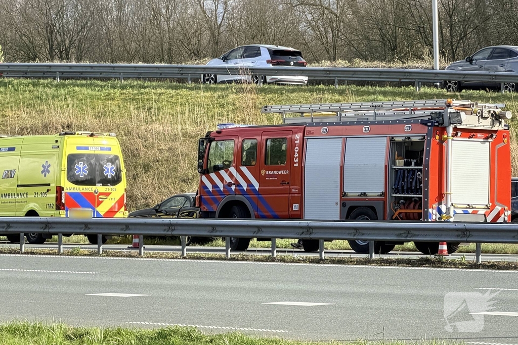 Aanrijding leidt tot afsluiting van de weg