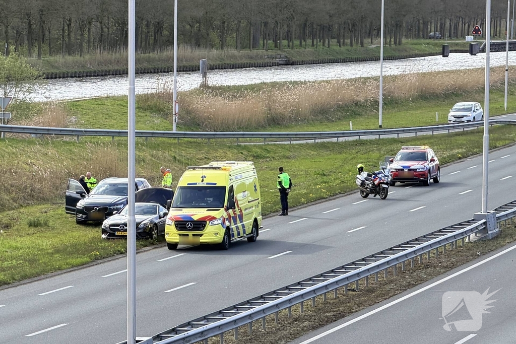 Aanrijding leidt tot afsluiting van de weg