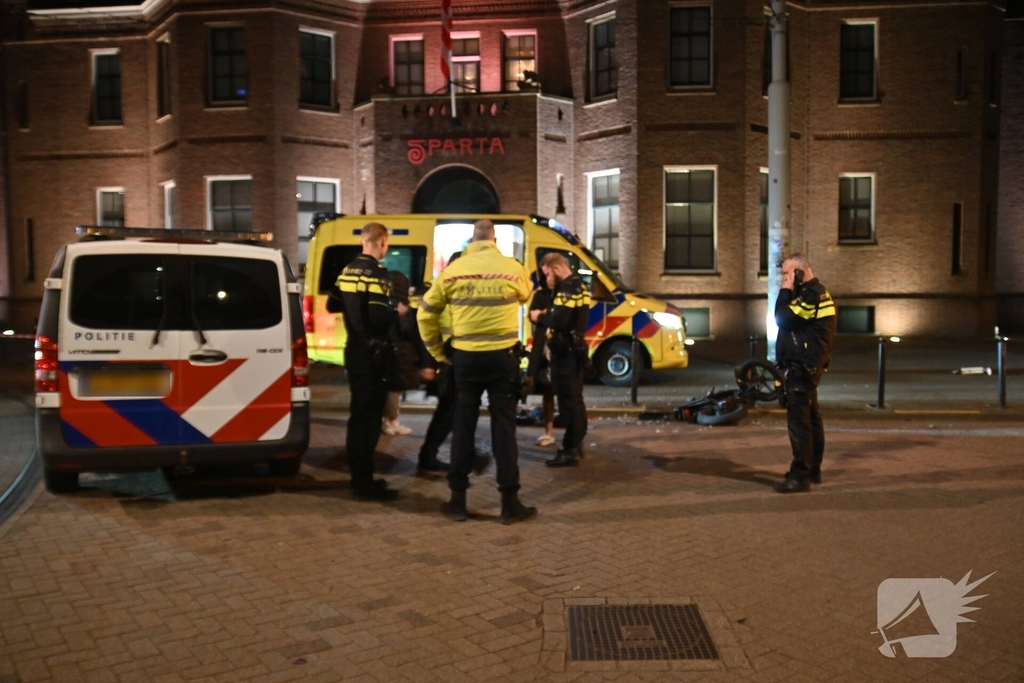 Aanrijding met fatbike en auto; bestuurder slaat op de vlucht