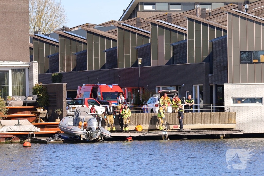 Overleden persoon aangetroffen in water
