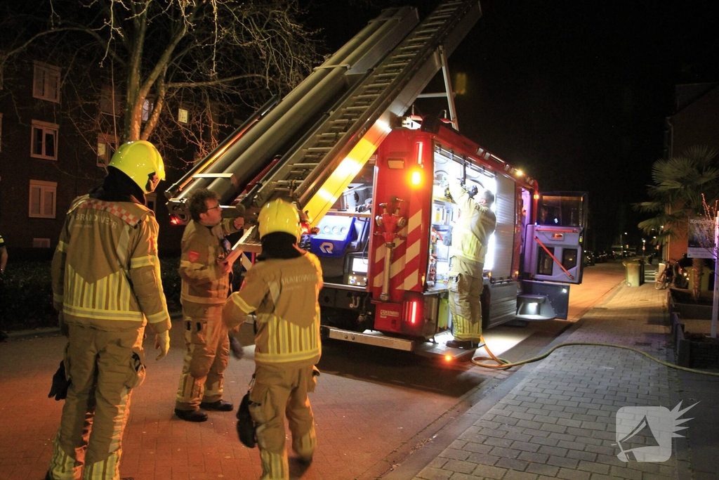 Buitenbrand in container geblust door buurtbewoners