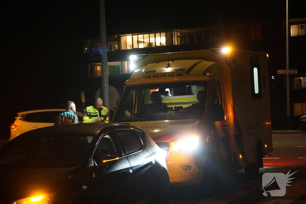 Scooterrijder in botsing met auto