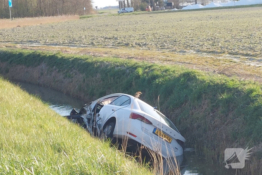 Drie gewonden bij auto-ongeluk