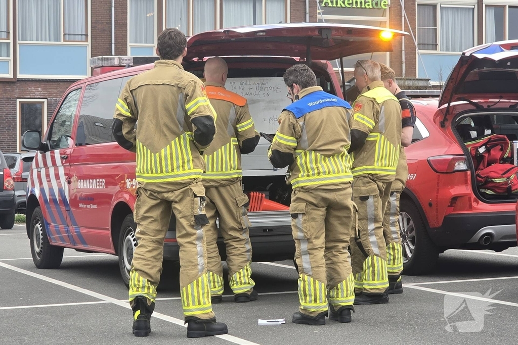 Grootschalige oefening met meerdere officieren en crisisteams