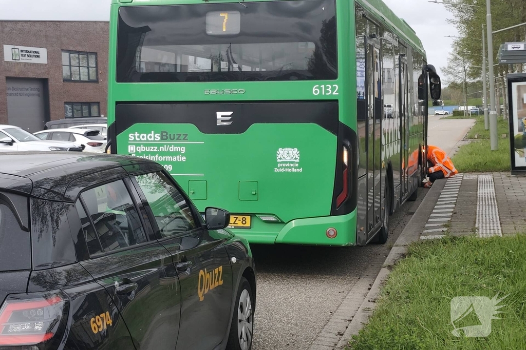 Ongeval tussen personenwagen en lijnbus