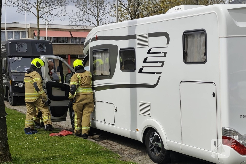 Brand in camper leidt tot ambulance-inzet
