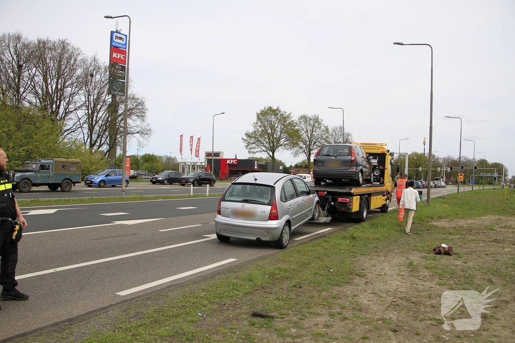 Ongeval met meerdere beschadigde voertuigen