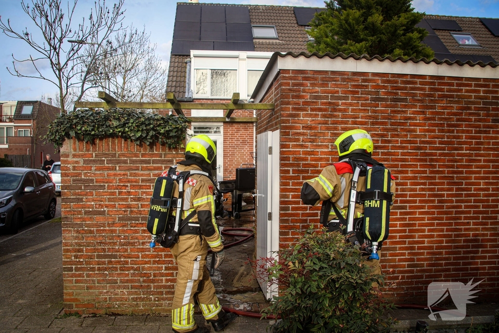 Brandweer ingezet na steekvlam in gas barbecue