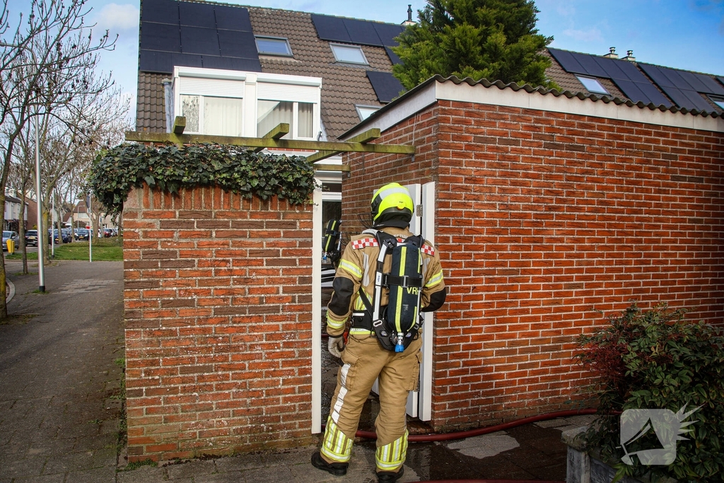 Brandweer ingezet na steekvlam in gas barbecue