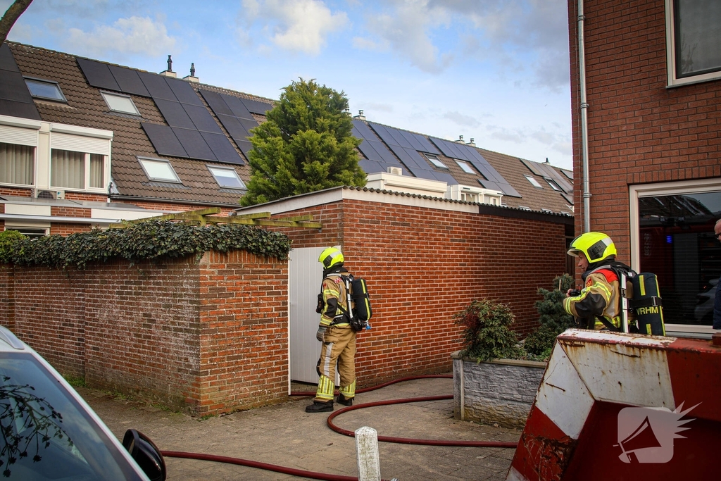 Brandweer ingezet na steekvlam in gas barbecue