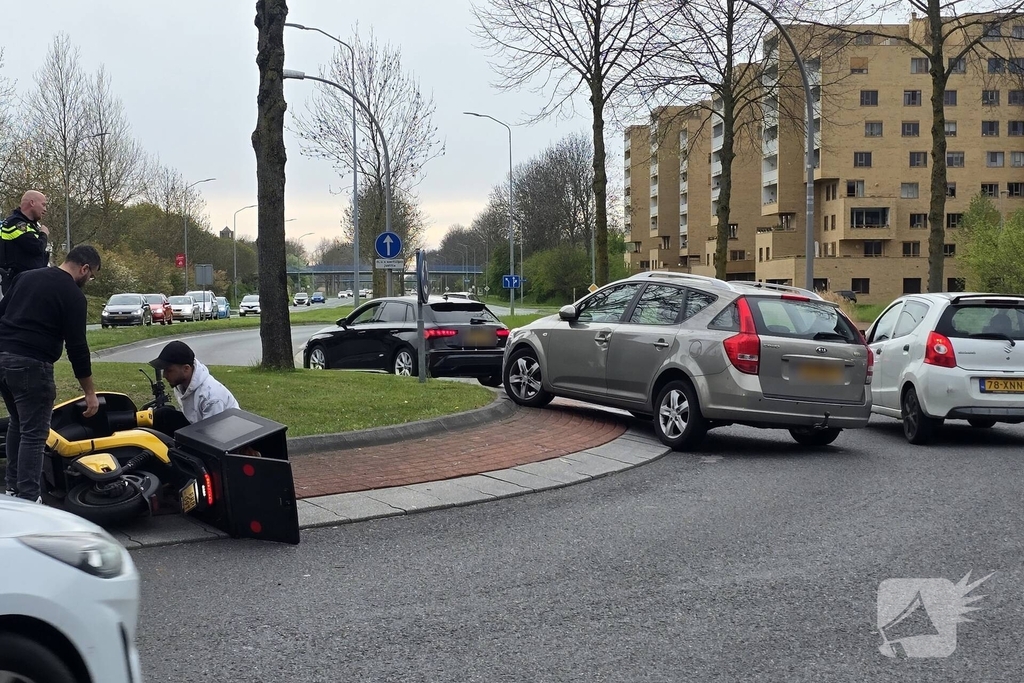 Aanrijding tussen maaltijdbezorger en automobilist