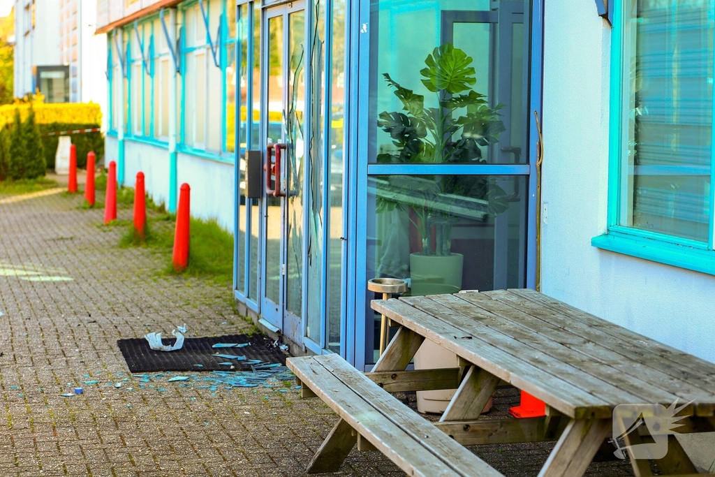 Explosie bij stichting veroorzaakt schade