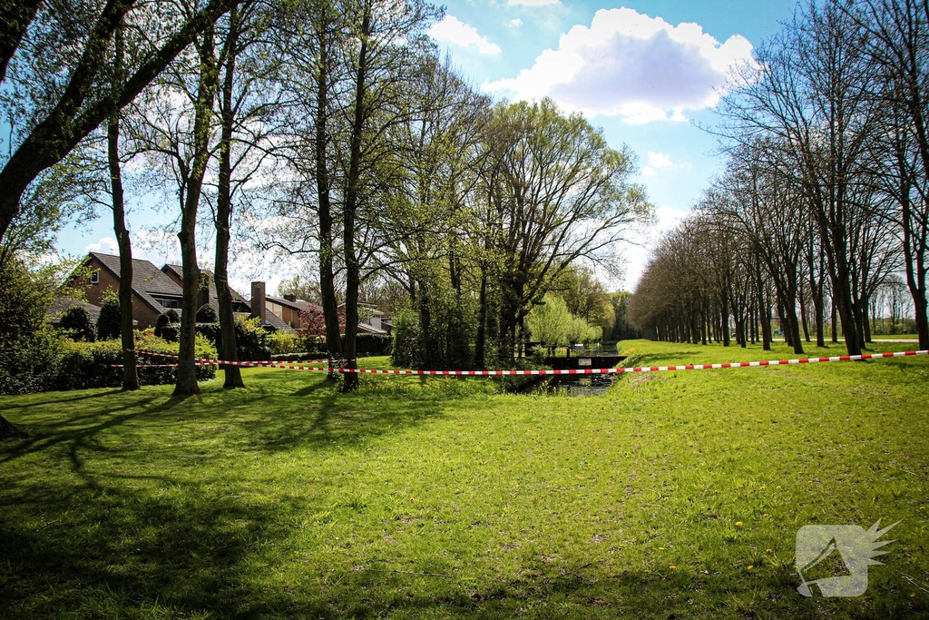Overleden persoon aangetroffen in sloot