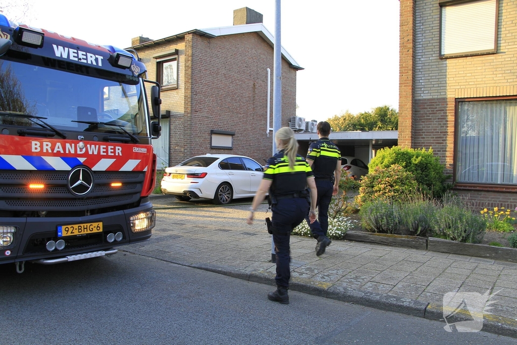 Buitenbrand in Weert zorgt voor schade aan garage