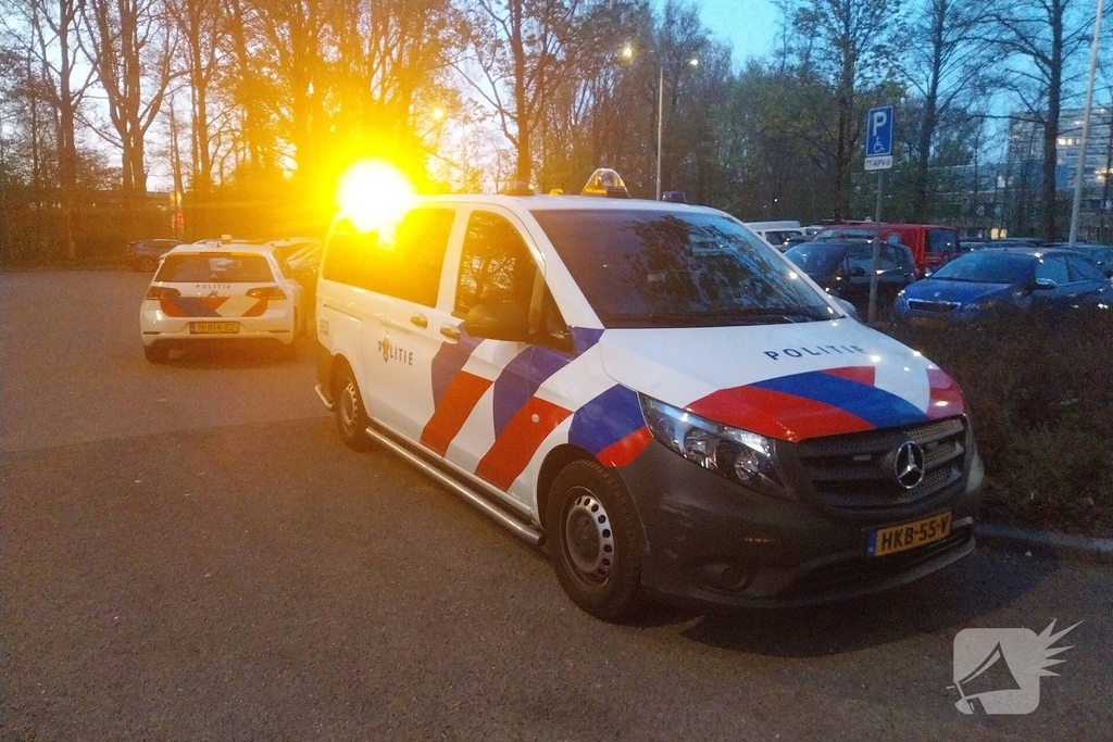 Brand in flatwoning snel onder controle