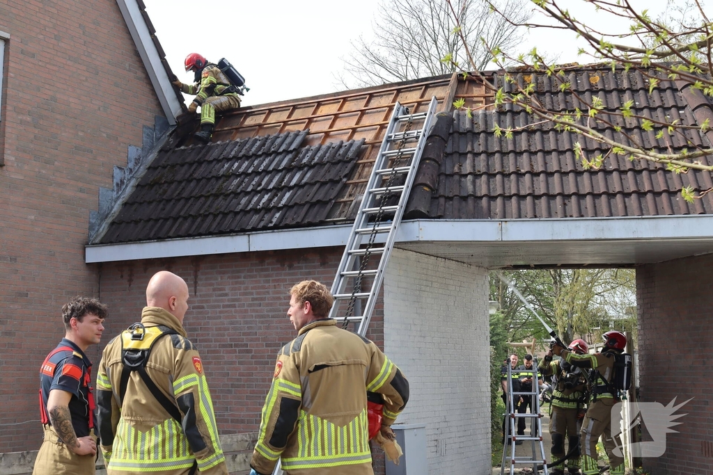 Woningbrand in Lelystad vraagt om brandweerinterventie