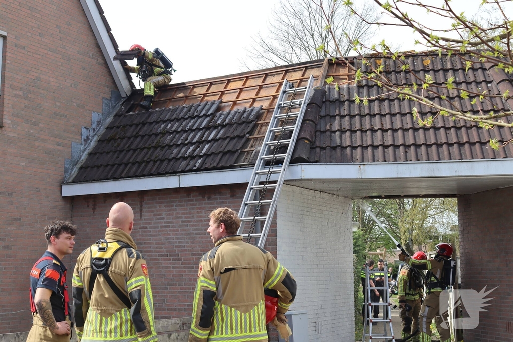 Woningbrand in Lelystad vraagt om brandweerinterventie