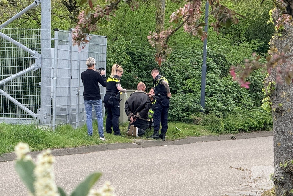 Man met steekwapen aangehouden