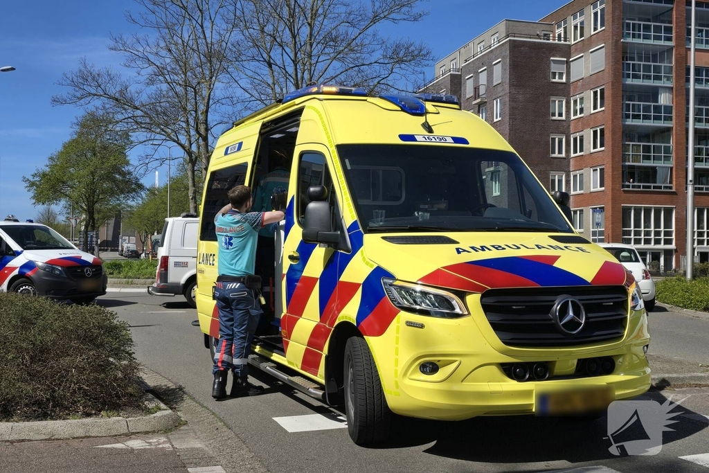 Ongeval tussen auto en motorscooter