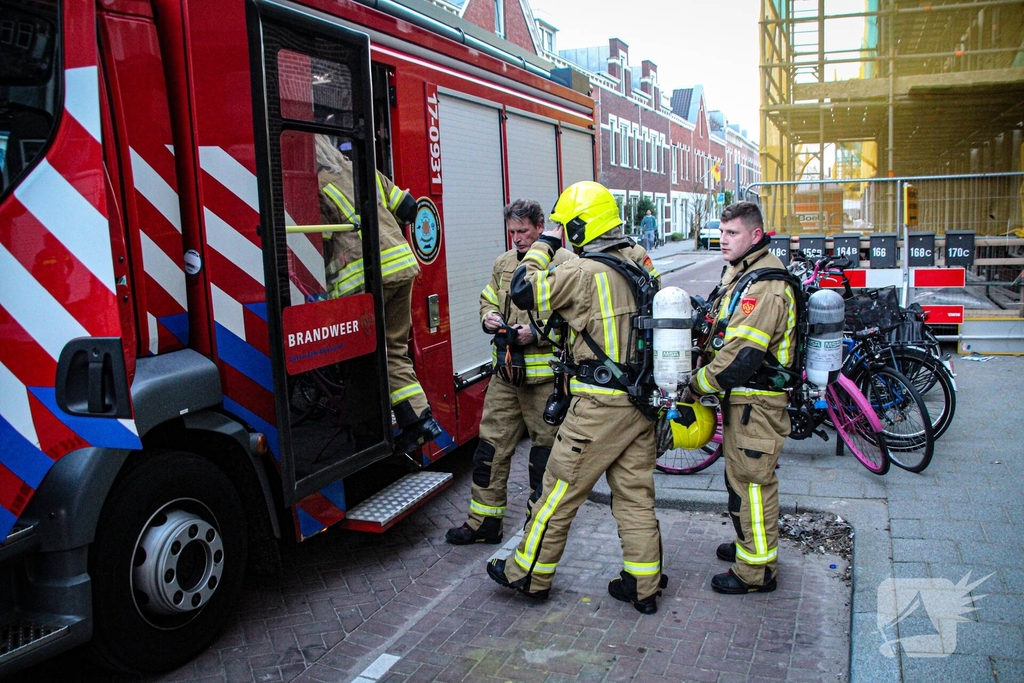 Woningbrand door aangekoekt eten veroorzaakt rookontwikkeling