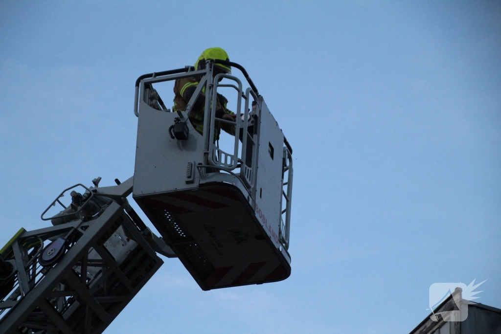 Woningbrand door aangekoekt eten veroorzaakt rookontwikkeling