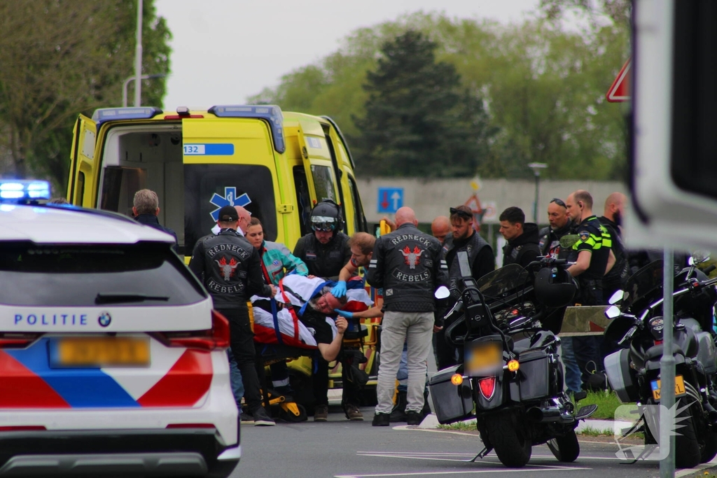 Motorrijder met spoed naar ziekenhuis na valpartij