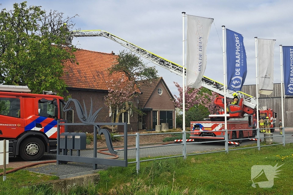Brand verwoest bovenverdieping woning