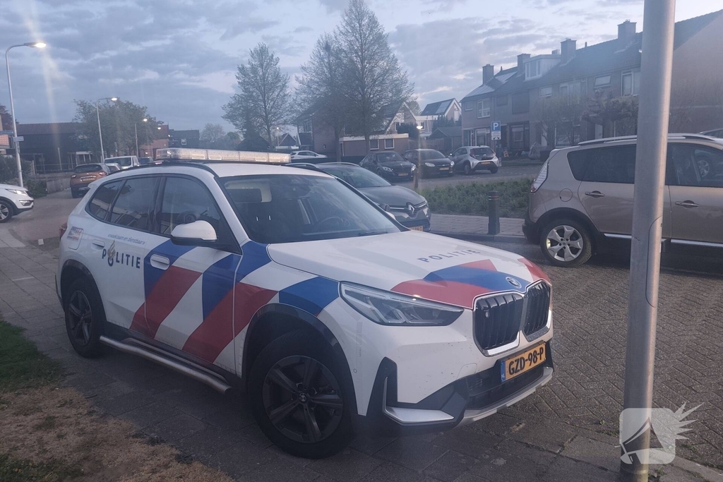 Dader op de vlucht na steekpartij