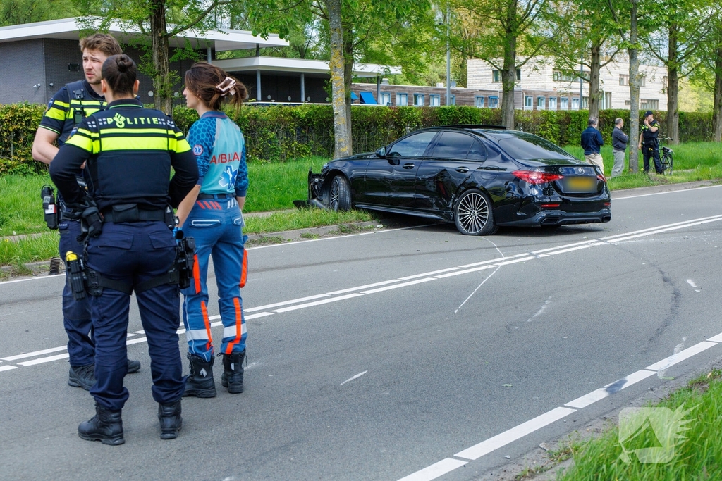 Zwaar ongeval met drie auto's zorgt voor ambulance-inzet