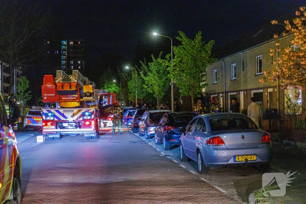 Woningbrand snel onder controle na middelbrand