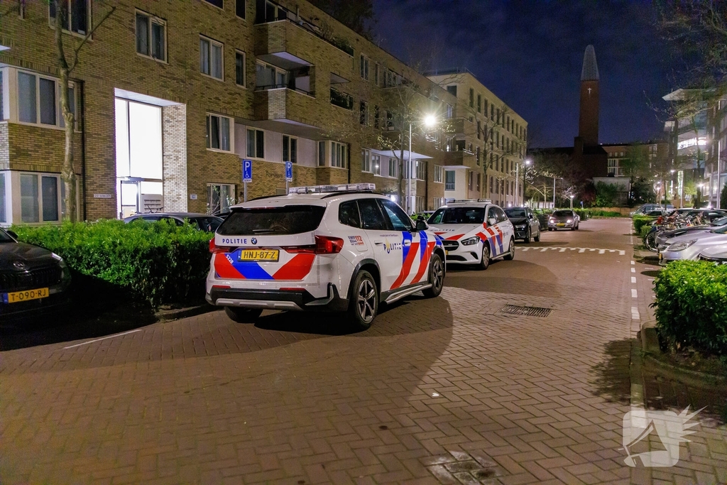 Explosief zorgt voor brand bij woning