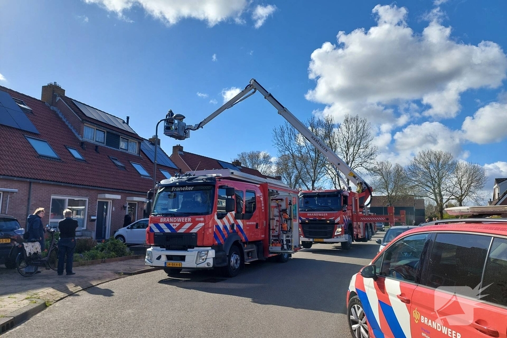 Brand in schoorsteen woning