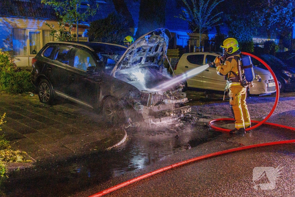 Auto verwoest door brand