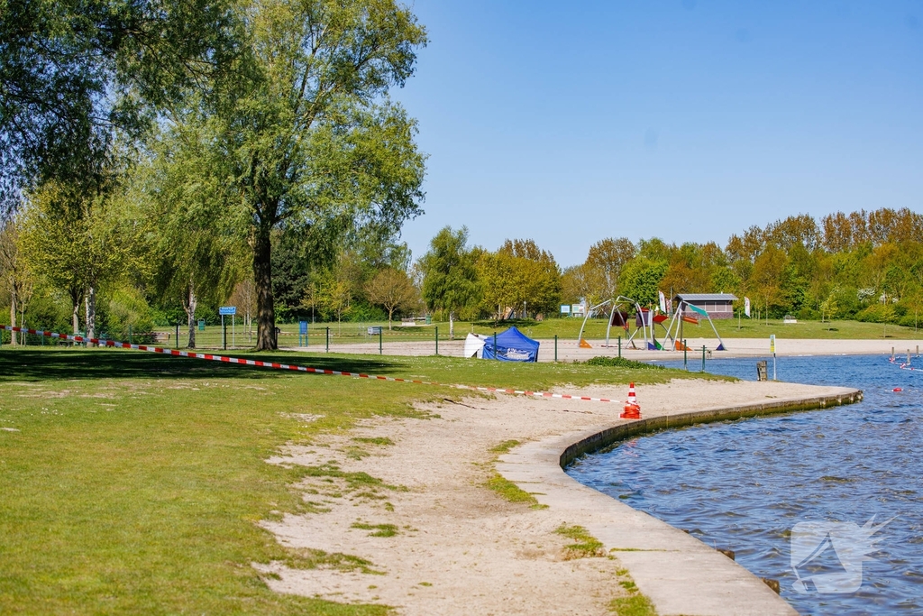 Lichaam aangetroffen in recreatieplas