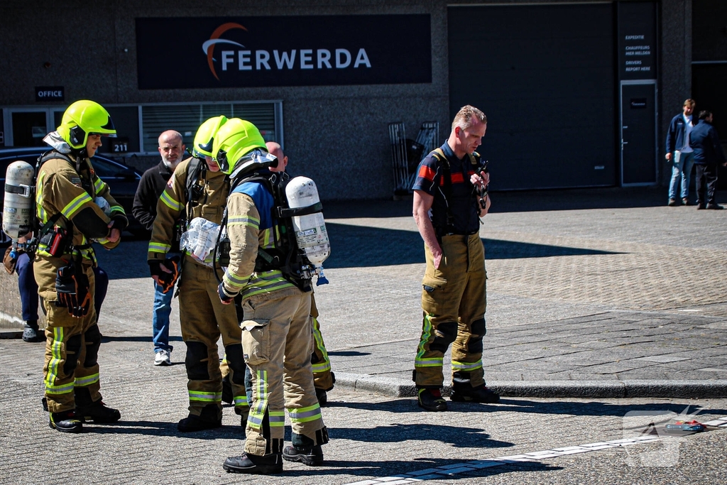 Buitenbrand door oververhitte jump-starter