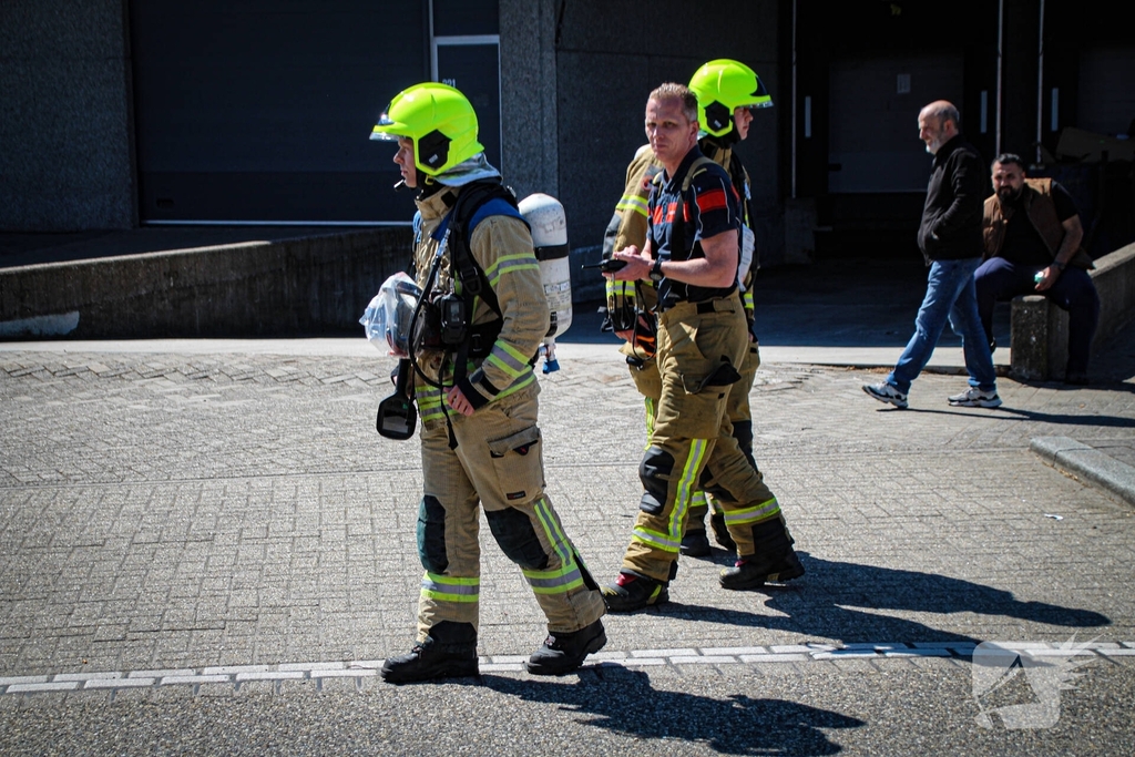Buitenbrand door oververhitte jump-starter