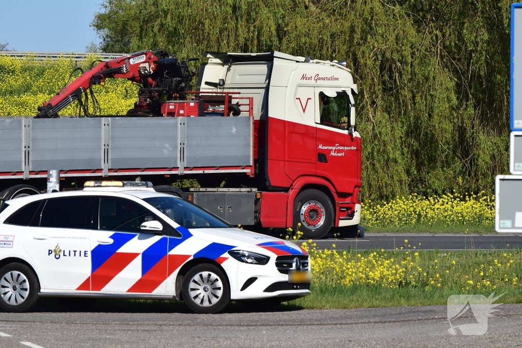 Fietser aangereden door vrachtauto