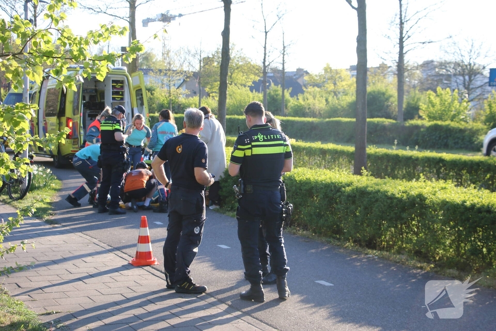 Fietser ernstig gewond bij aanrijding met wielrenner