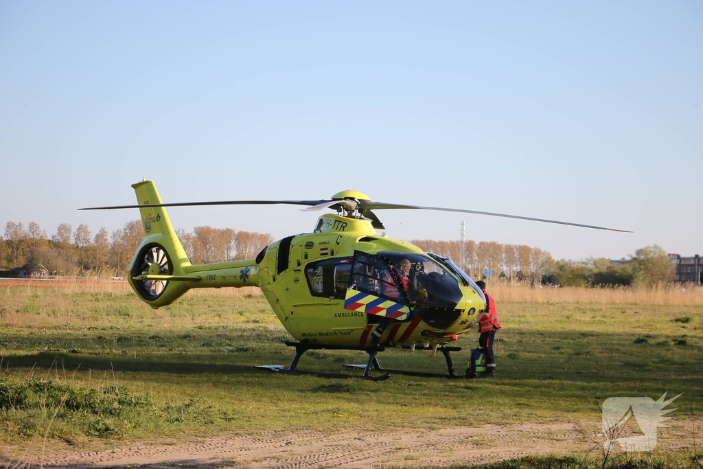 Fietser ernstig gewond bij aanrijding met wielrenner