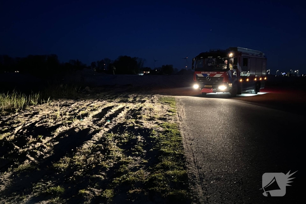 Buitenbrand geblust aan strand