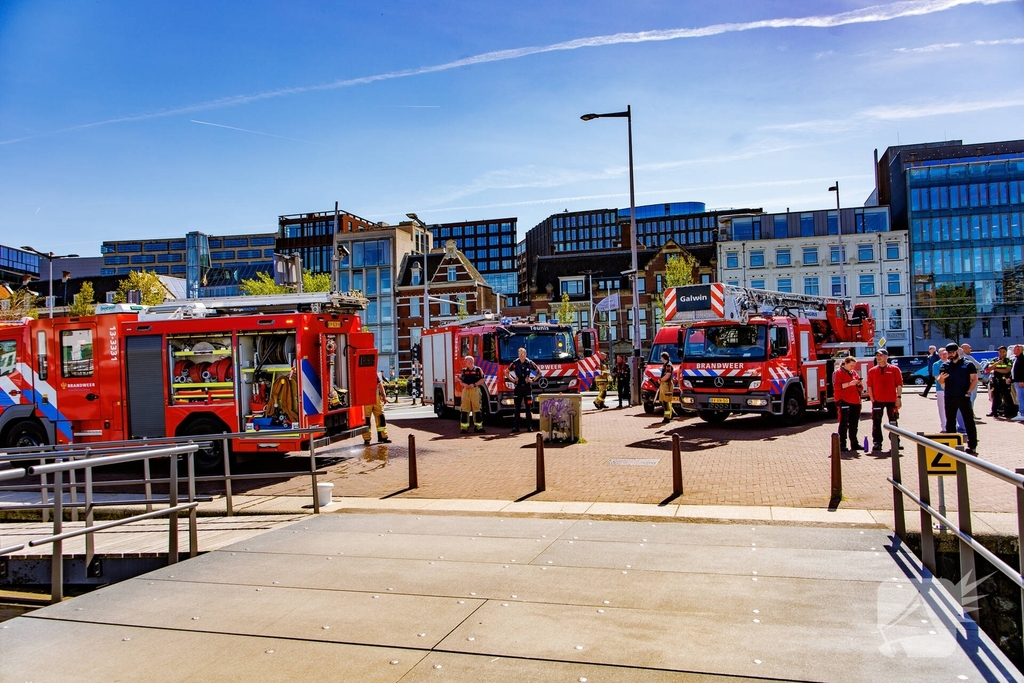 Brand op cruiseboot leidt tot grote hulpverlening