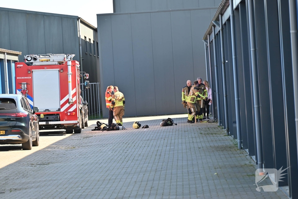 Brand in opslagruimte leidt tot inzet van brandweervoertuigen