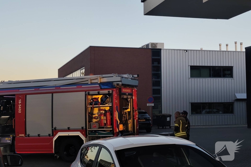 Brandweer ingezet voor brand in eigen voertuig