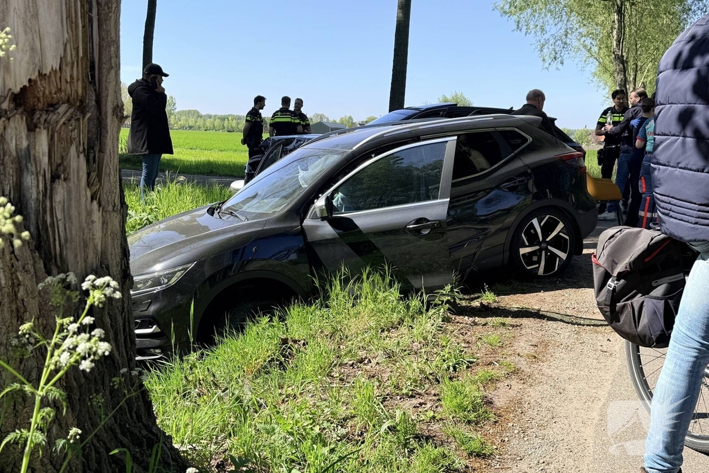 Botsing tussen twee auto's leidt tot gewonde